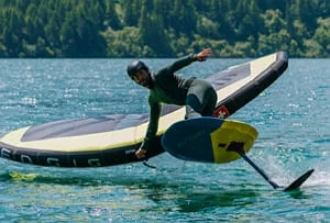 Follow Me Adventures Sup Efoil Ebike :  Wingfoil single scuola in Cannobio Lago Maggiore Lakeview